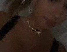 Breckie Hill hot lingerie Onlyfans Video