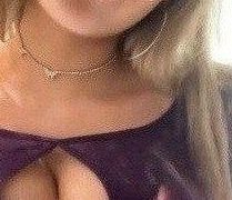 Breckie Hill Squeezing Her Cute Titties Onlyfans