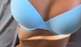 Veronica Perasso on beach